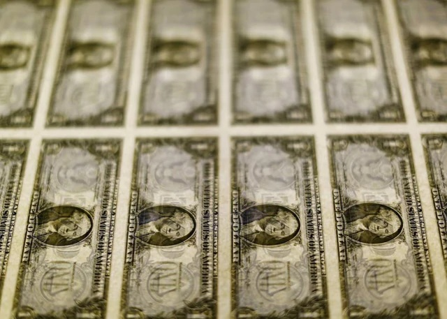Tỷ giá USD hôm nay (15-10): Đồng USD tăng mạnh